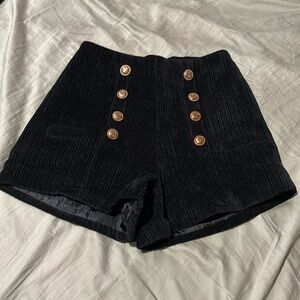 Black shorts for fall (s)